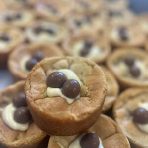 Dinky Cookie Pies